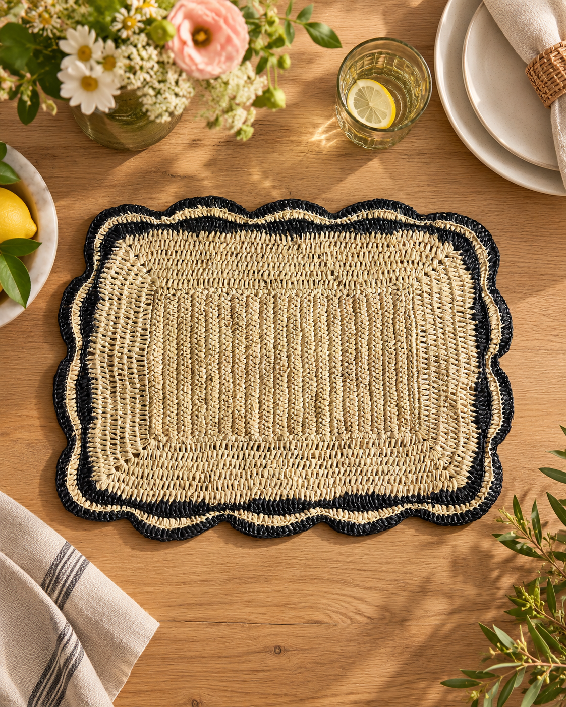 Black Scalloped Rectangular Woven Placemat | Natural & Black