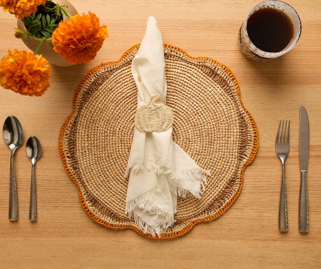 Witch Hat Napkin Ring – Handmade Halloween Table Decor – Black Woven Boho Napkin Holder – Spooky Fall Party Accent – Hostess Gift Idea