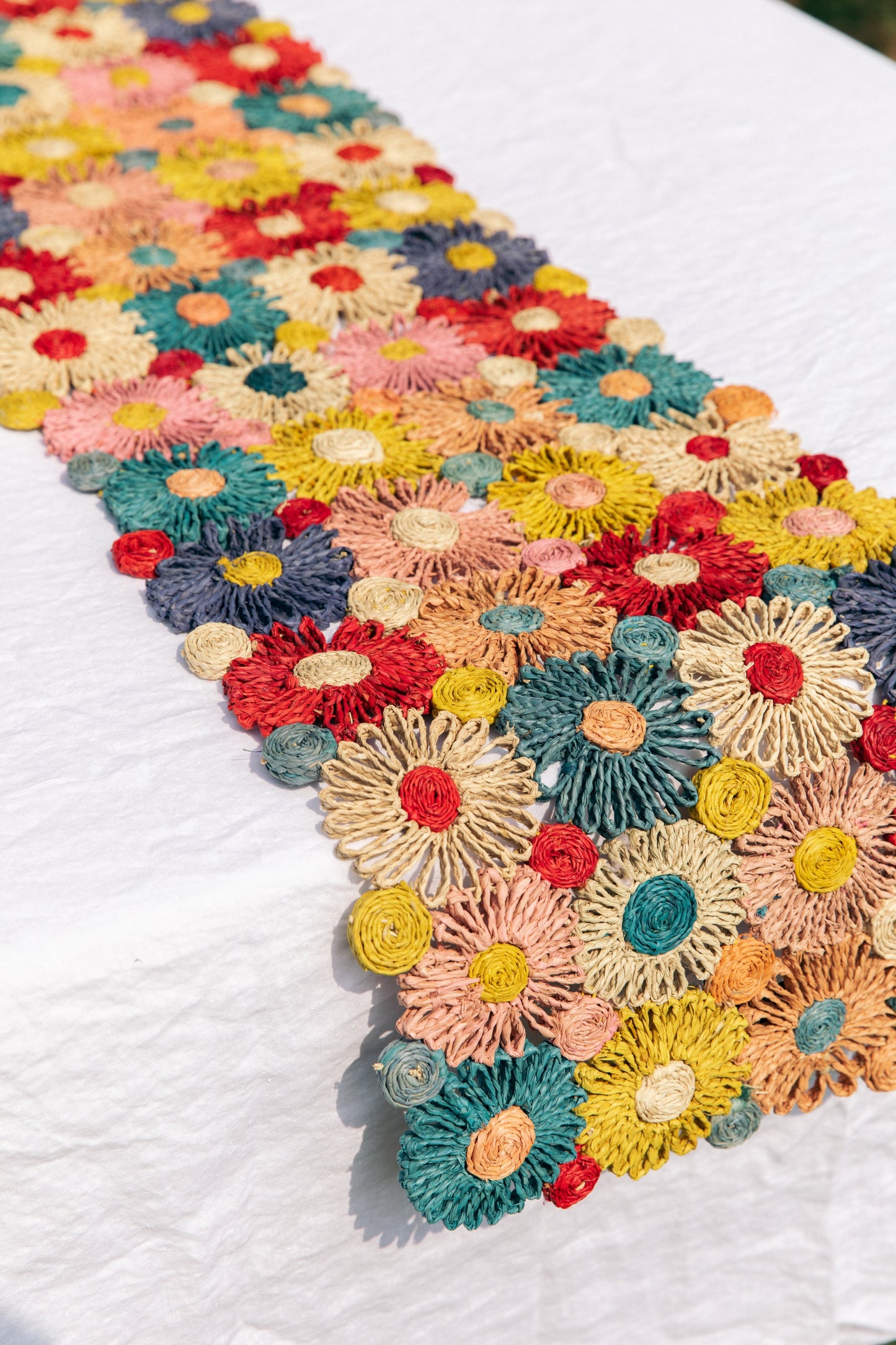 Fleur Raffia Flower Table Runner, Multicolor Flowers Woven Tabletop