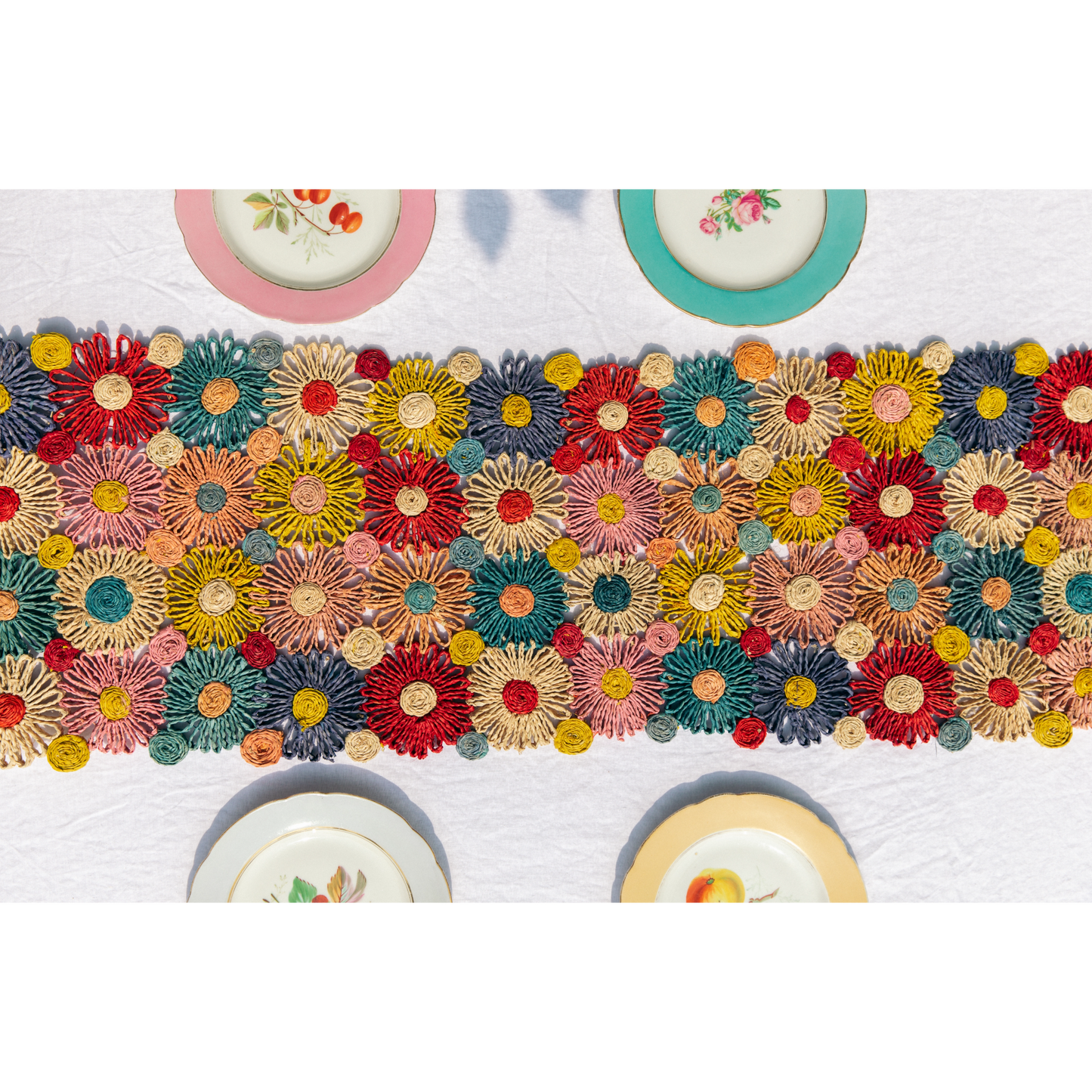 Fleur Raffia Flower Table Runner, Multicolor Flowers Woven Tabletop