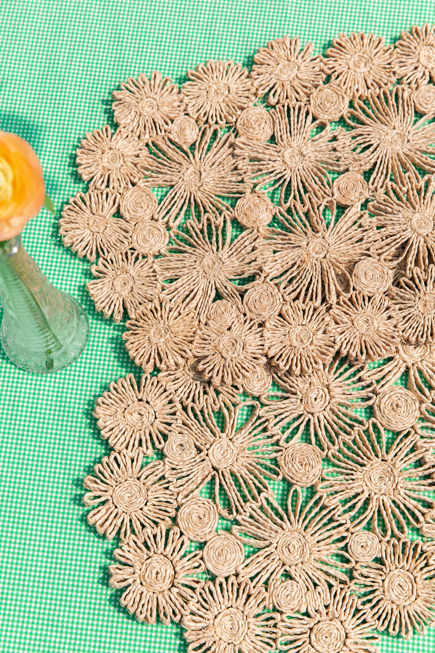 Fleur Raffia Placemat, Natural Color Flowers Woven Tabletop