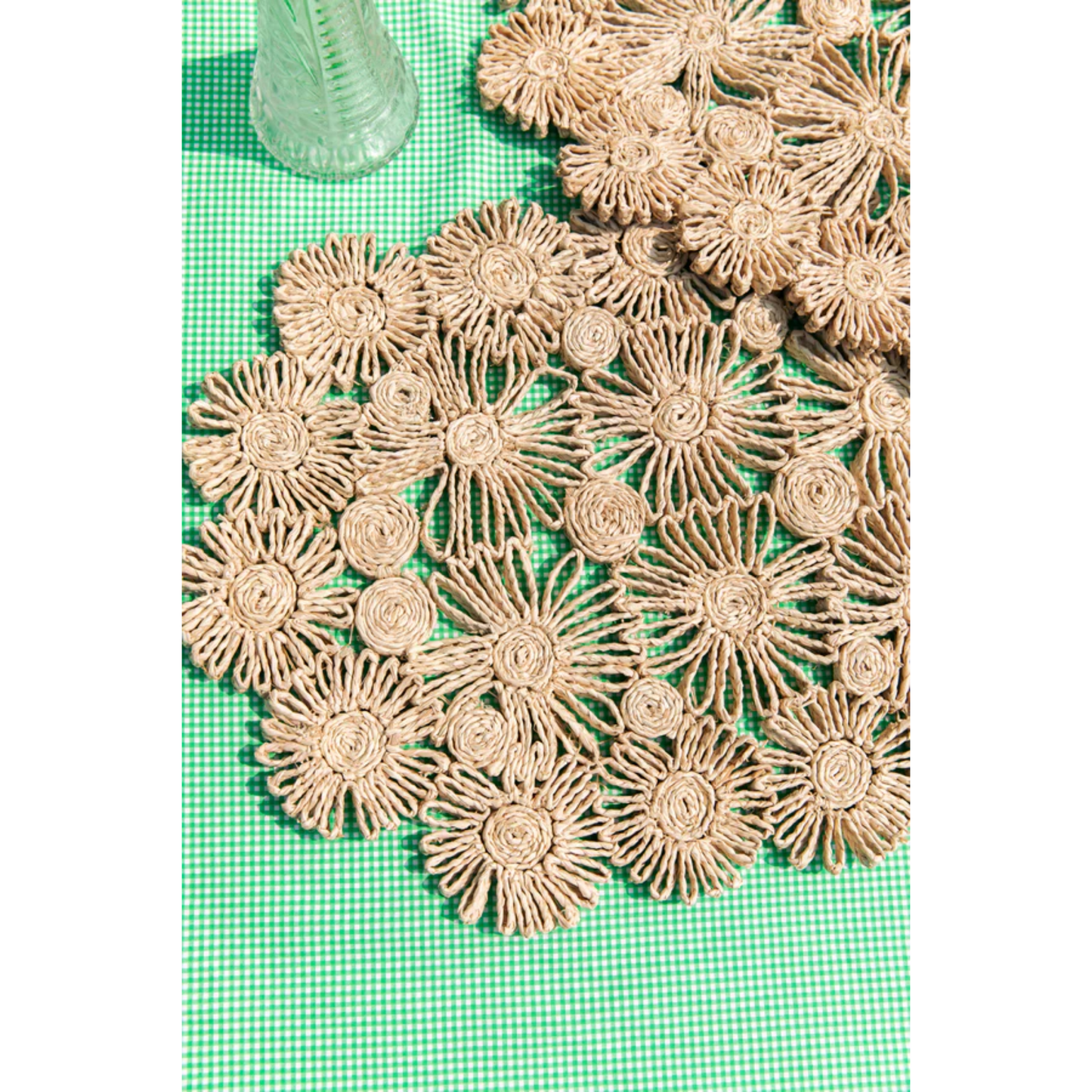 Fleur Raffia Placemat, Natural Color Flowers Woven Tabletop