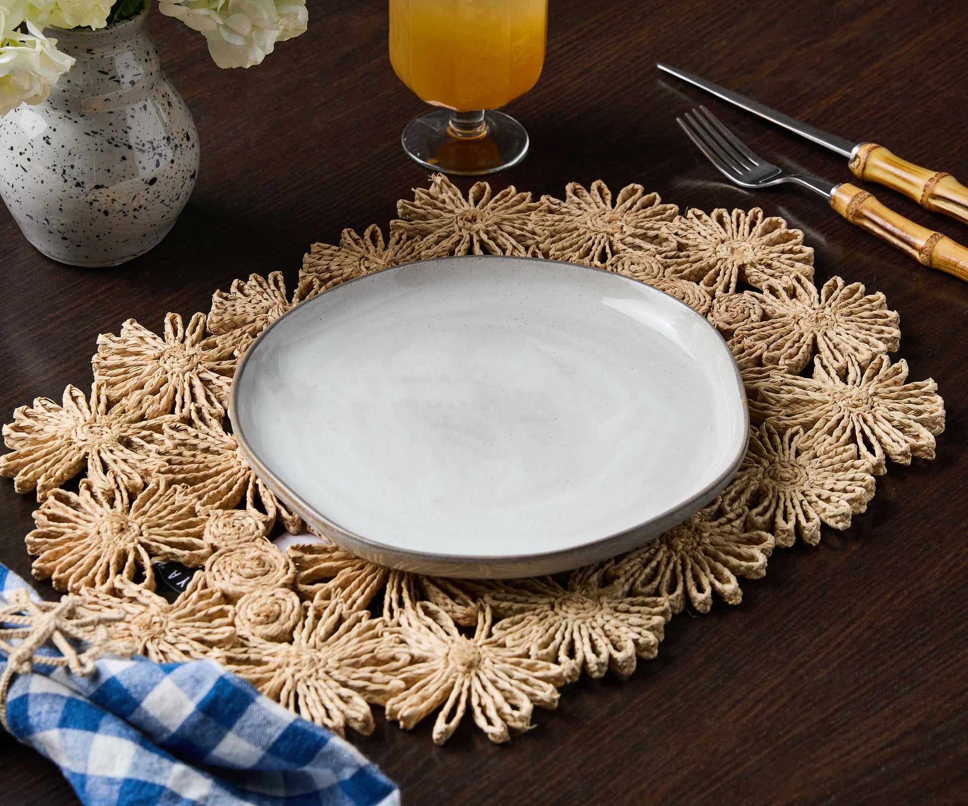 Natural Raffia Flower Placemat