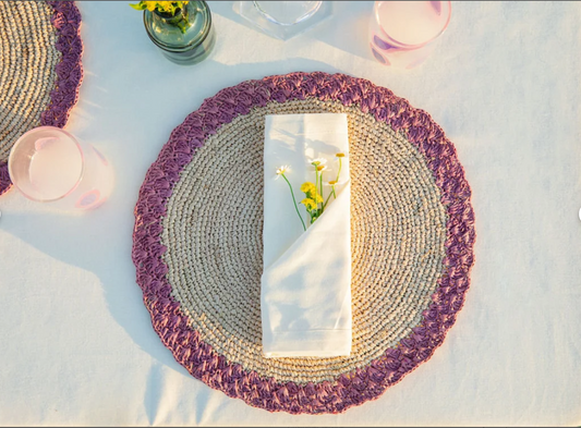 Round natural raffia tabletop with fringes, Woven raffia Placemat