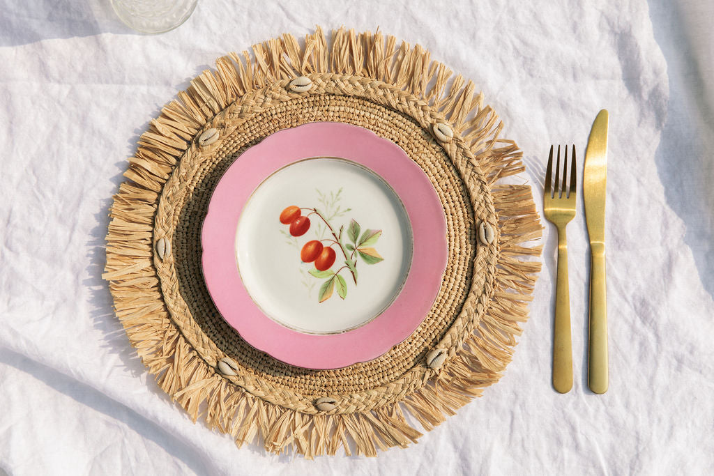 Round natural raffia tabletop with fringes, Woven raffia Placemat