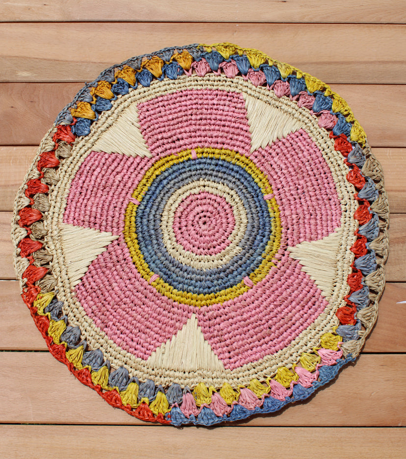 Daisy raffia floral placemat