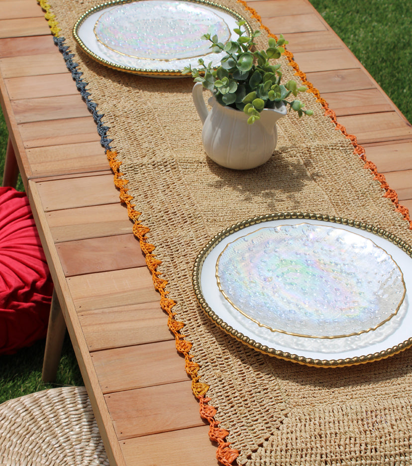 Aura table runner