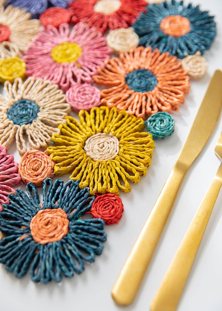 Fleur Raffia placemat, Multicolor Flowers woven tabletop – Payton James