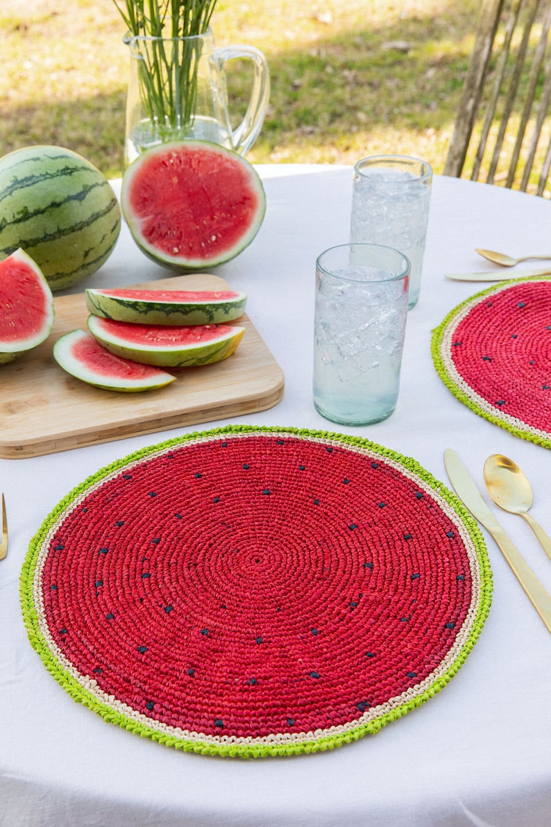 Round Multicolor raffia placemat